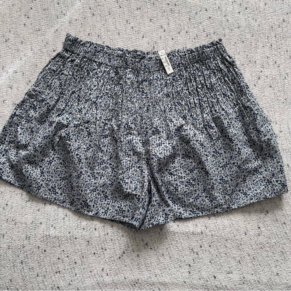 NWT Madewell Smocked Pull-On Shorts